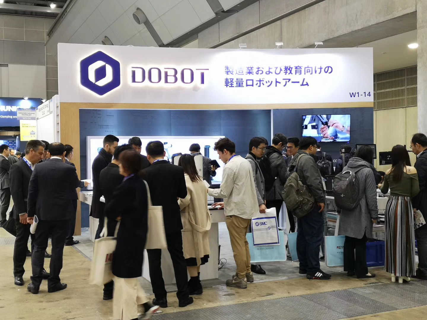 Dobot Displays Its Most Up-to-Date Robotics Solutions for Education and Automation at iREX International Robot Exhibition Tokyo 2019